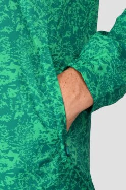 Alto Printed Jacket - Mountain Meadow/Deep Sea -Cheap Unisex Activewear Store ALTO PRINTED JACKET MOUNTAIN MEADOW DEEP SEA sleeve detail