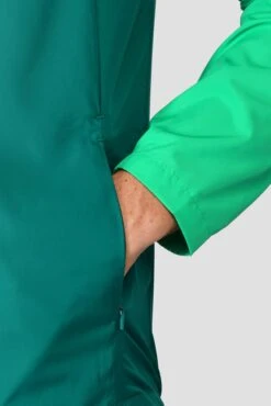 Breeze Windbreaker - Mountain Meadow/Moonstone/Deep Sea 11 Breeze Windbreaker - Mountain Meadow/Moonstone/Deep Sea -Cheap Unisex Activewear Store BREEZE WINDBREAKER MOUNTAIN MEADOW MOONSTONE DEEP SEA sleeve detail