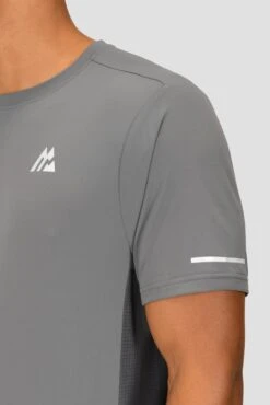 MTX Trail 2.0 T-Shirt - Cement Grey/Jet Grey -Cheap Unisex Activewear Store MTX TRAIL 2.0 TEE CEMENT GREY JET GREY logo detail