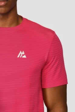 Speed Seamless T-Shirt - Hibiscus/Neon Pink -Cheap Unisex Activewear Store SPEED SEAMLESS HIBISCUS NEON PINK logo detaillJPG