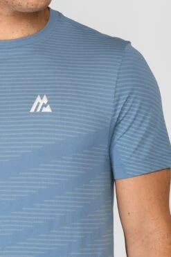 Speed Seamless T-Shirt - Steel Blue/Moonstone -Cheap Unisex Activewear Store SPEED SEAMLESS STEEL BLUE MOONSTONE logo detail