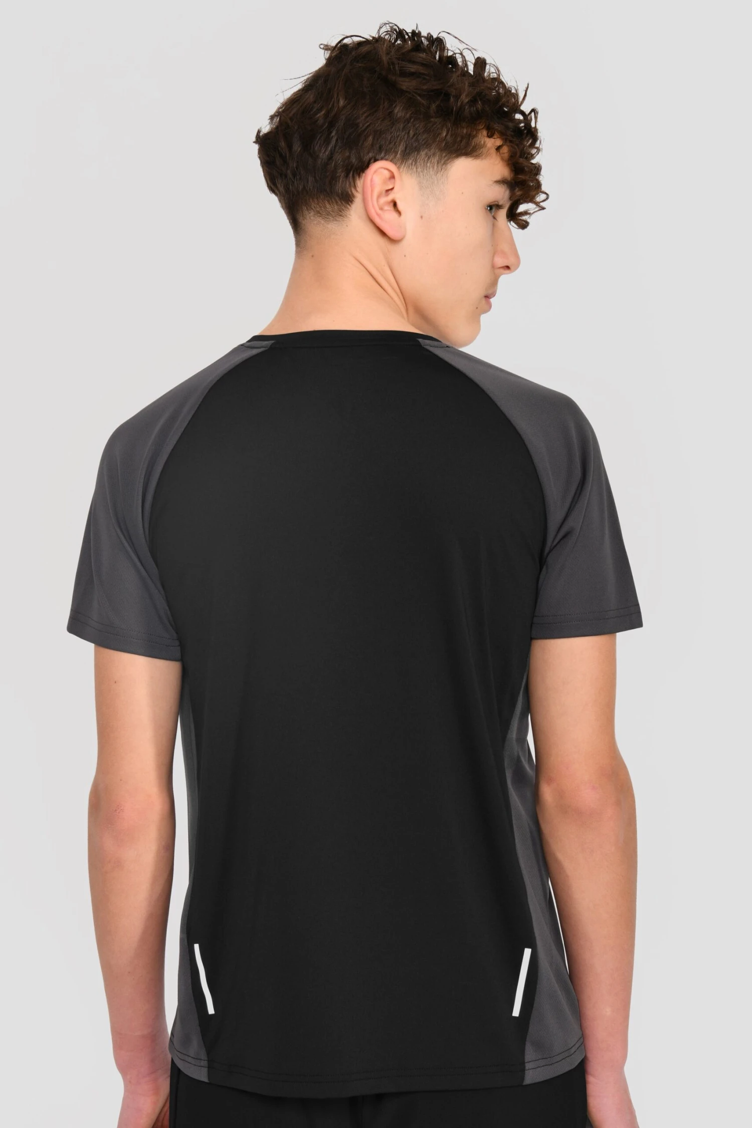 Junior Sprint T-Shirt - Black/Jet Grey 2 Junior Sprint T-Shirt - Black/Jet Grey - Image 2