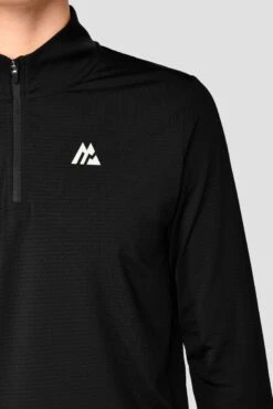 Junior Speed 1/4 Zip - Black -Cheap Unisex Activewear Store Speed 1 4 Zip Black Logo Detail
