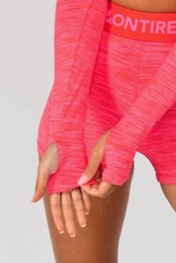 Trail Icon Long Sleeve Crop - Neon Pink/Red -Cheap Unisex Activewear Store TRAIL ICON LS CROP NEON PINK MAGENTA PINK PUNCH SHOCKING PINK FIESTA RED sleeve detail
