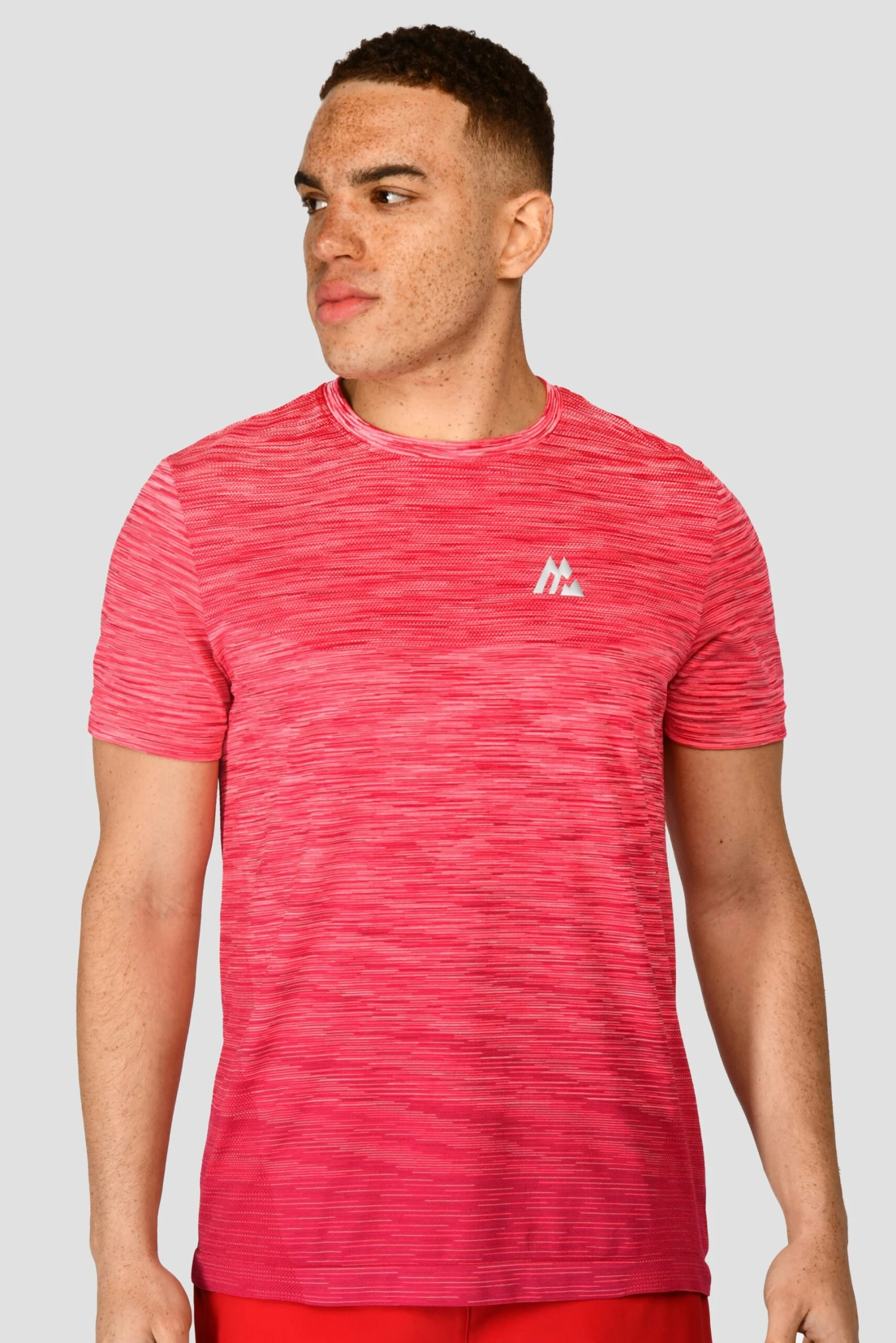 Trail Seamless T-Shirt - Hibiscus/Rouge 1 Trail Seamless T-Shirt - Hibiscus/Rouge