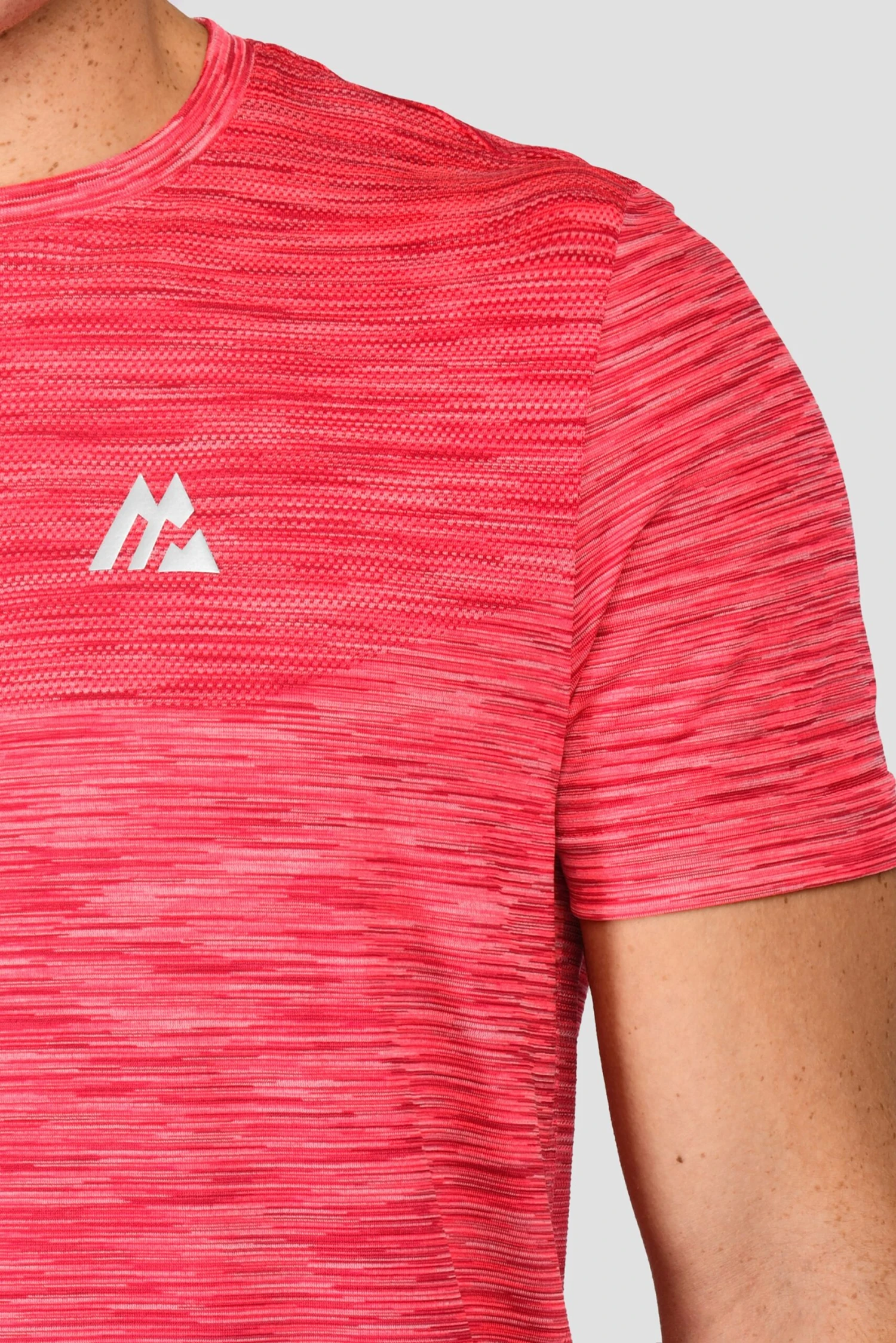 Trail Seamless T-Shirt - Hibiscus/Rouge 6 Trail Seamless T-Shirt - Hibiscus/Rouge - Image 6