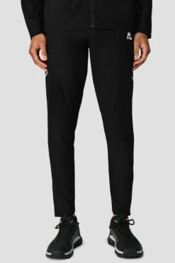 Vector Woven Pant - Black -Cheap Unisex Activewear Store VECTORWOVENPANT BLACK closefront